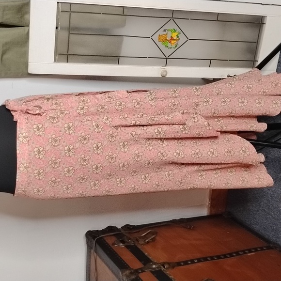 - Max Studios Peachy Pink Yellow Floral Hi-Low Maxi Skirt NWT - Picture 2 of 6